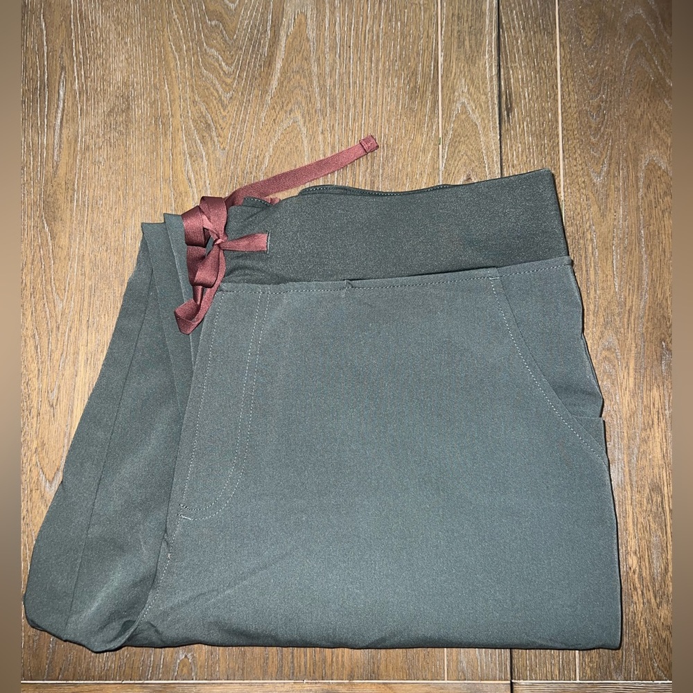 NWOT FIGS High Waisted Zamora Jogger Scrub Pant XXL Tall Bonsai